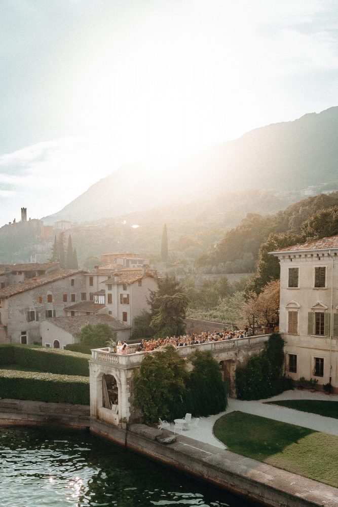 Sve što treba da znate o editorial wedding fotografiji 5 Venčanje na jezeru Komo u Italiji.