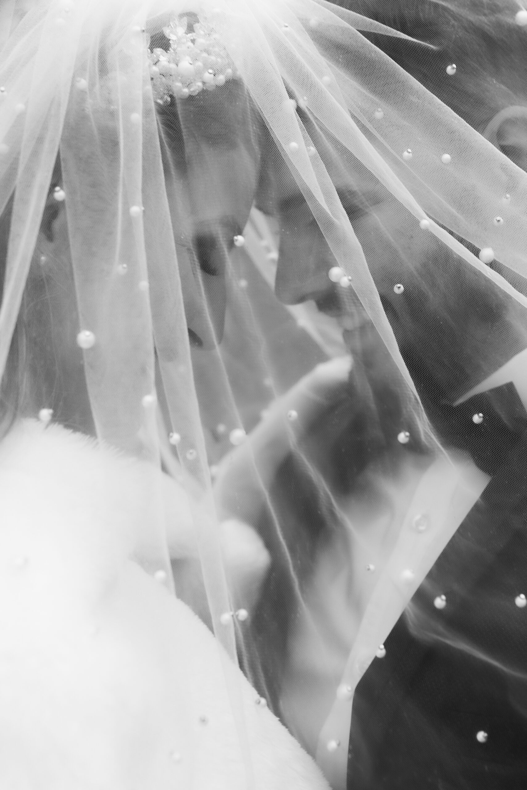 Belgrade Church Wedding at Orthodox Church of St. Luke the Apostle 4