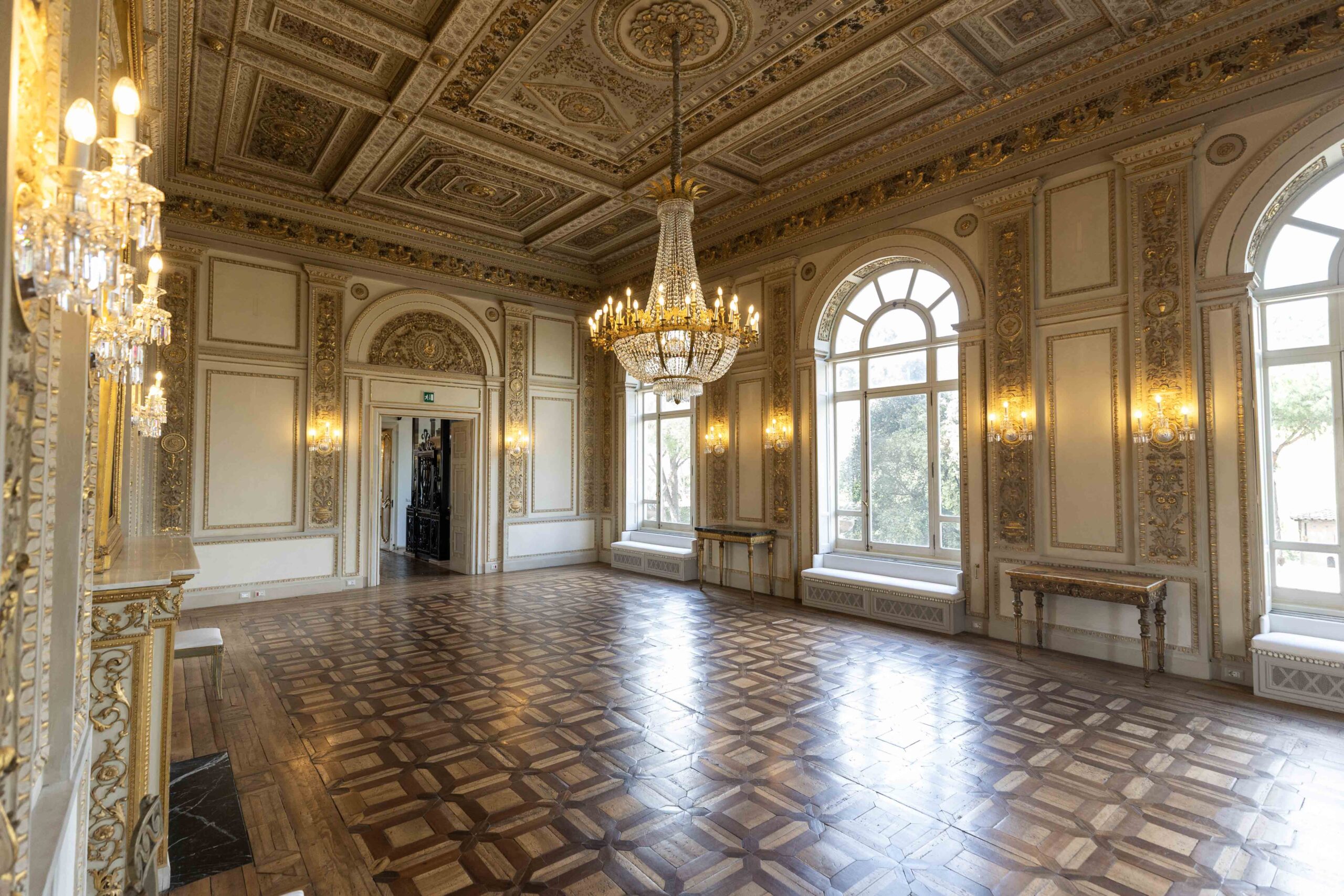 Music room at the top floor of Villa Aurelia venue in Rome, Italy - ideal space for indoor weddings
