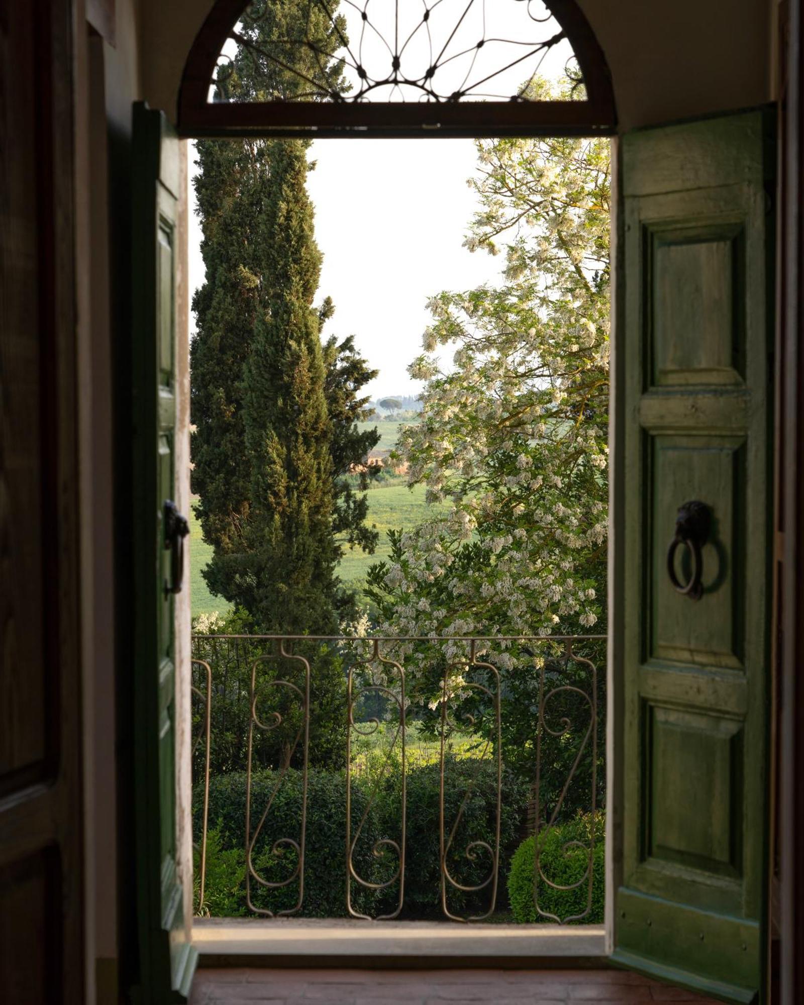 MIJO WEDDINGS blog _ villa cozzano garden views