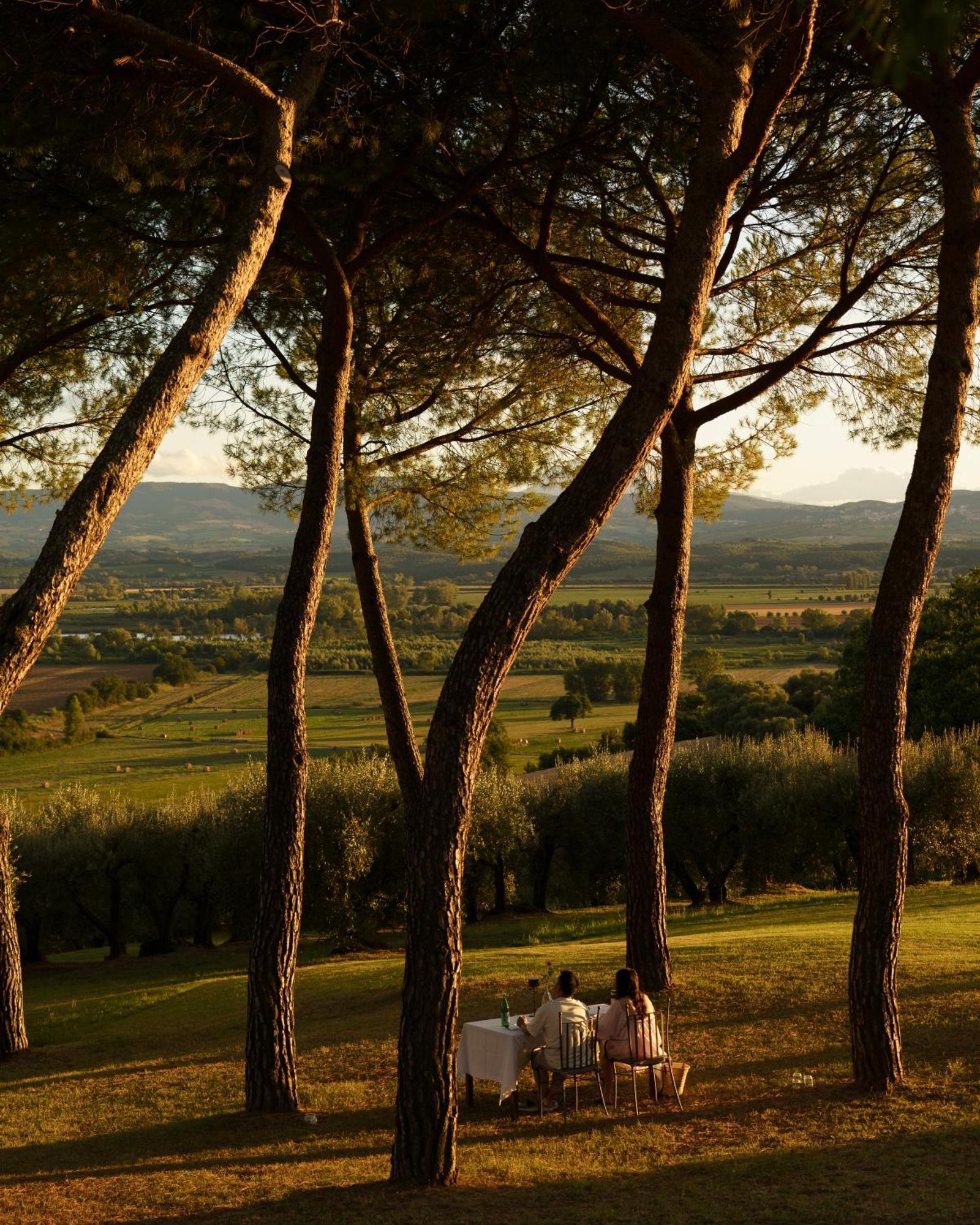 MIJO WEDDINGS blog _ villa cozzano hilltop views